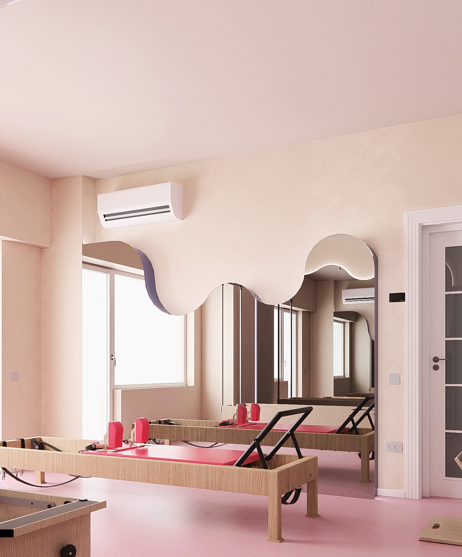 Reformers with wavy mirror behind